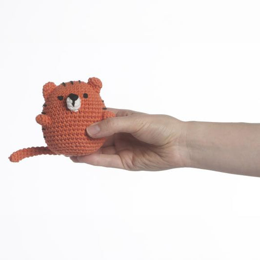 Red Heart tiger -amigurumi kit