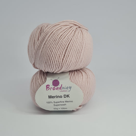 Broadway Merino Dk Yarn Pale pink