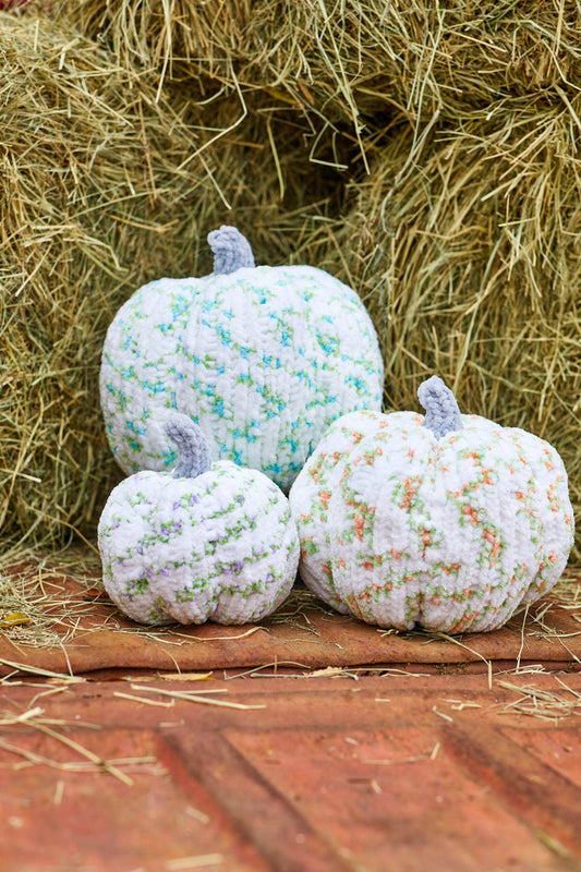 Premier Bloom Chenille yarn - Cherry Blossom