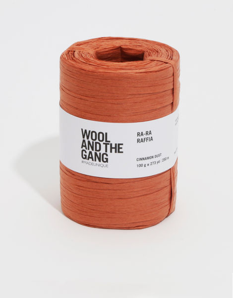 Wool and the Gang RA-RA RAFFIA Cinnamon Dust